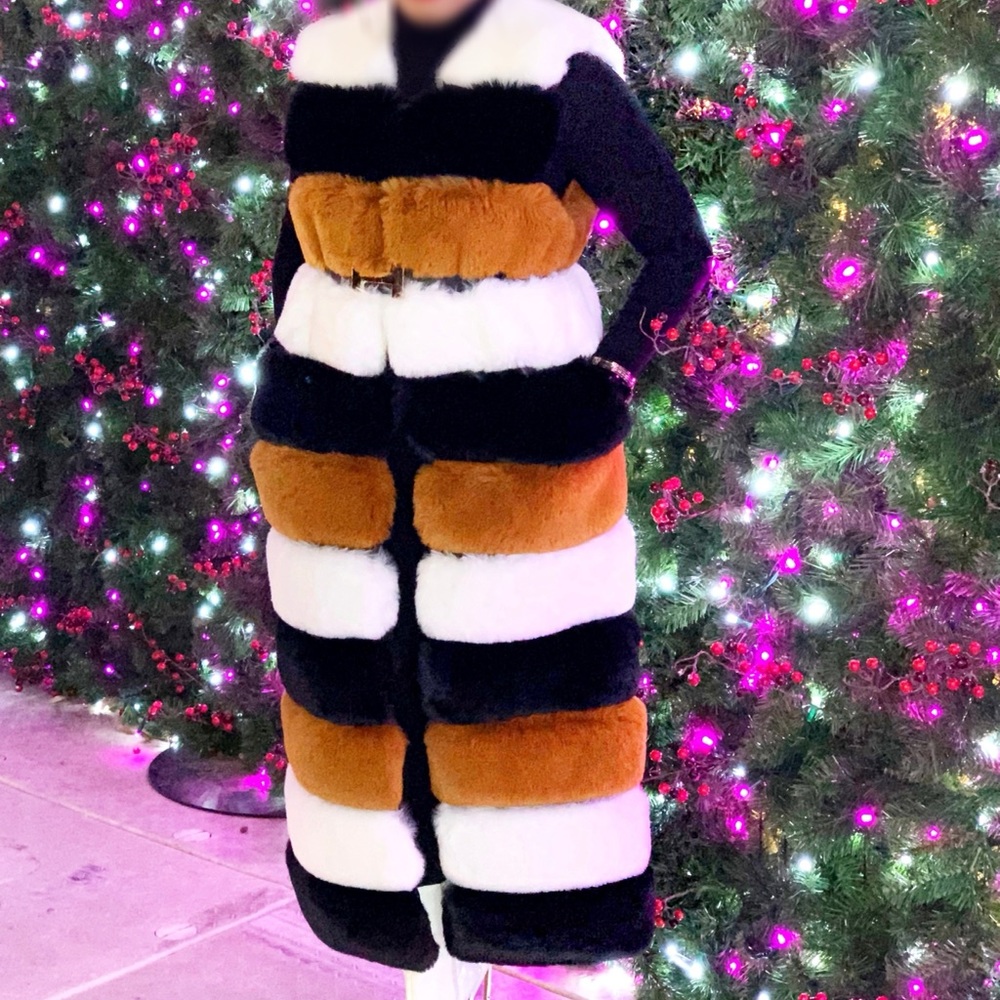 FAUX FUR PLEATHER PANEL VEST